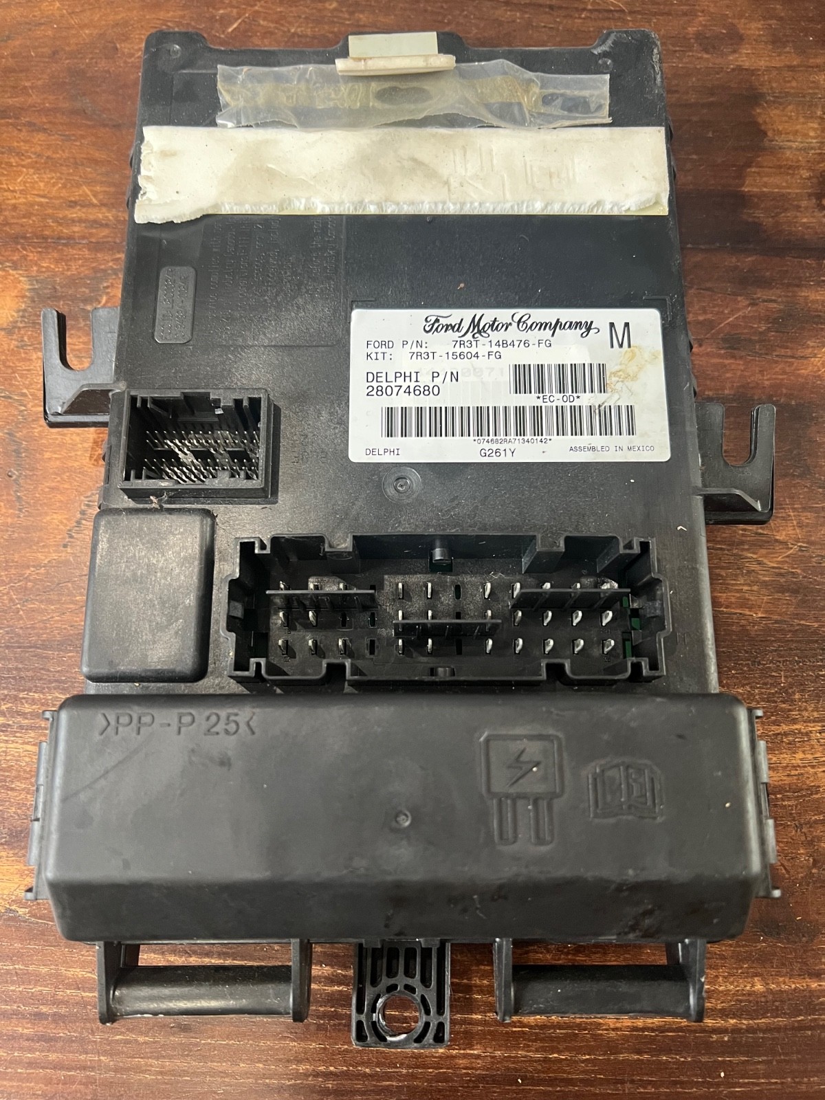 2007-2009 mustang BCM BODY CONTROL DELPHI P/N 28074680