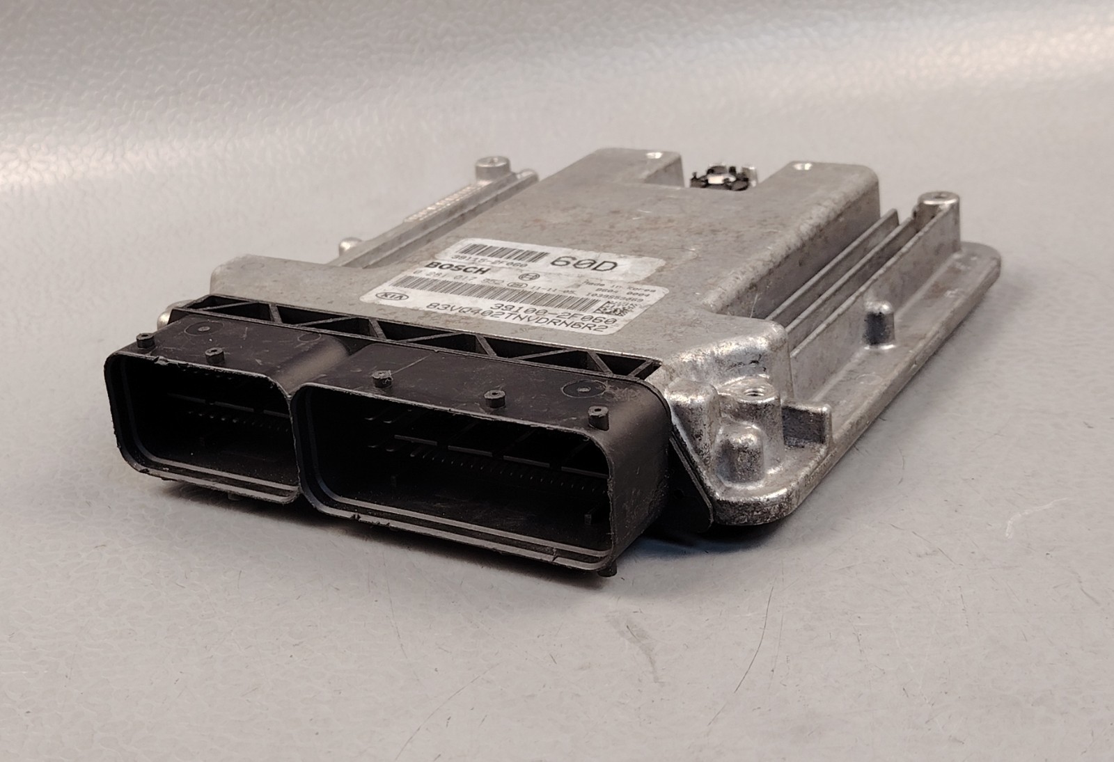 KIA GRAND CARNIVAL R DIESEL ENGINE CONTROL MODULE ECD ECU ECM 0281017952