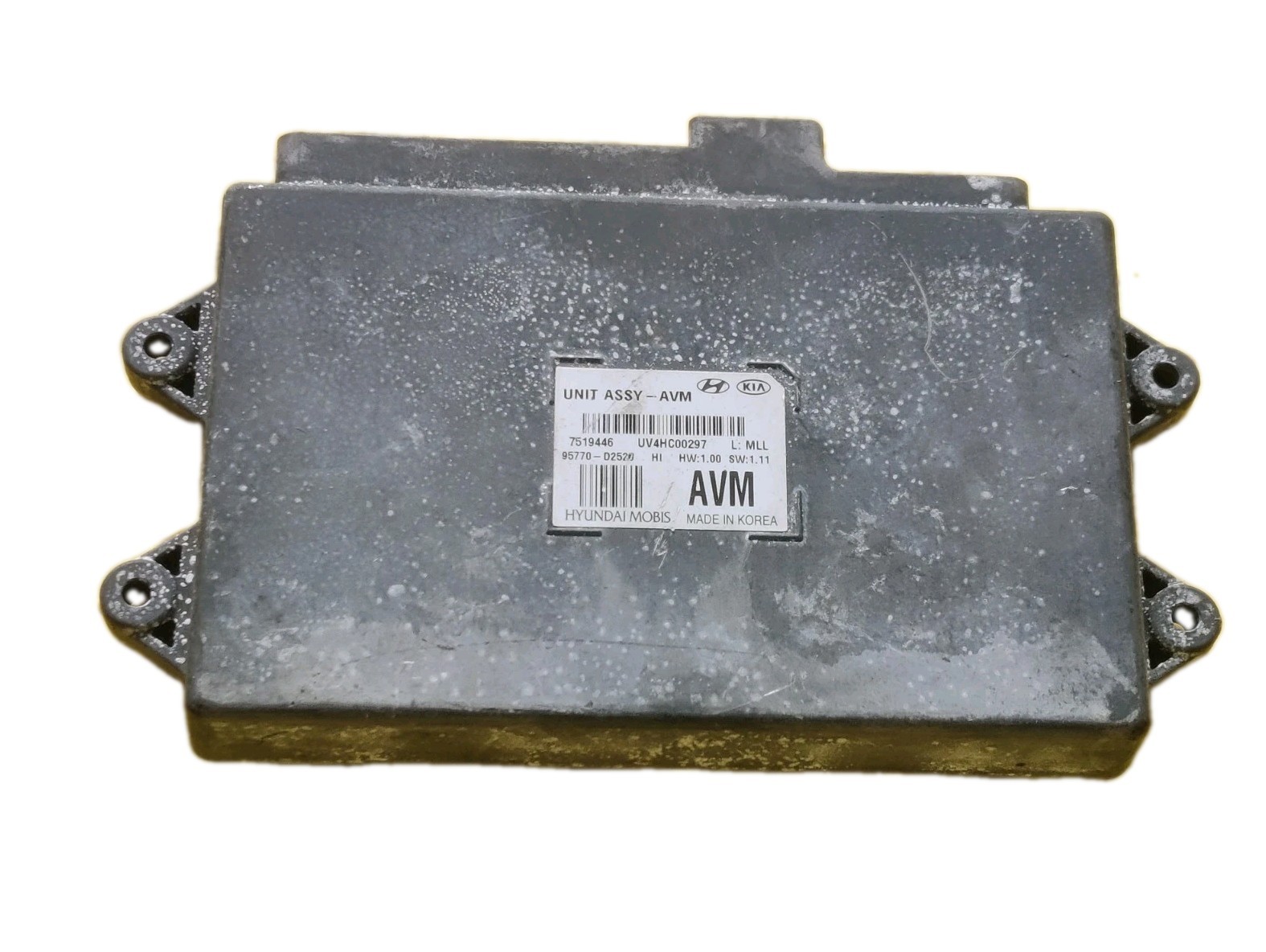 OEM Used 2017-2019 Genesis G90 GPS control module 95770-D2520