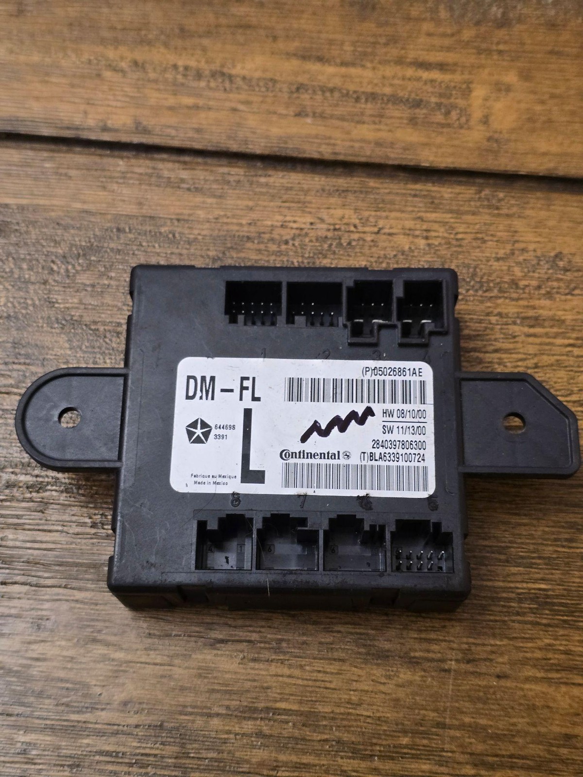 Continental DM-FL Door Control Unit Module Front Left 05026861AE Black