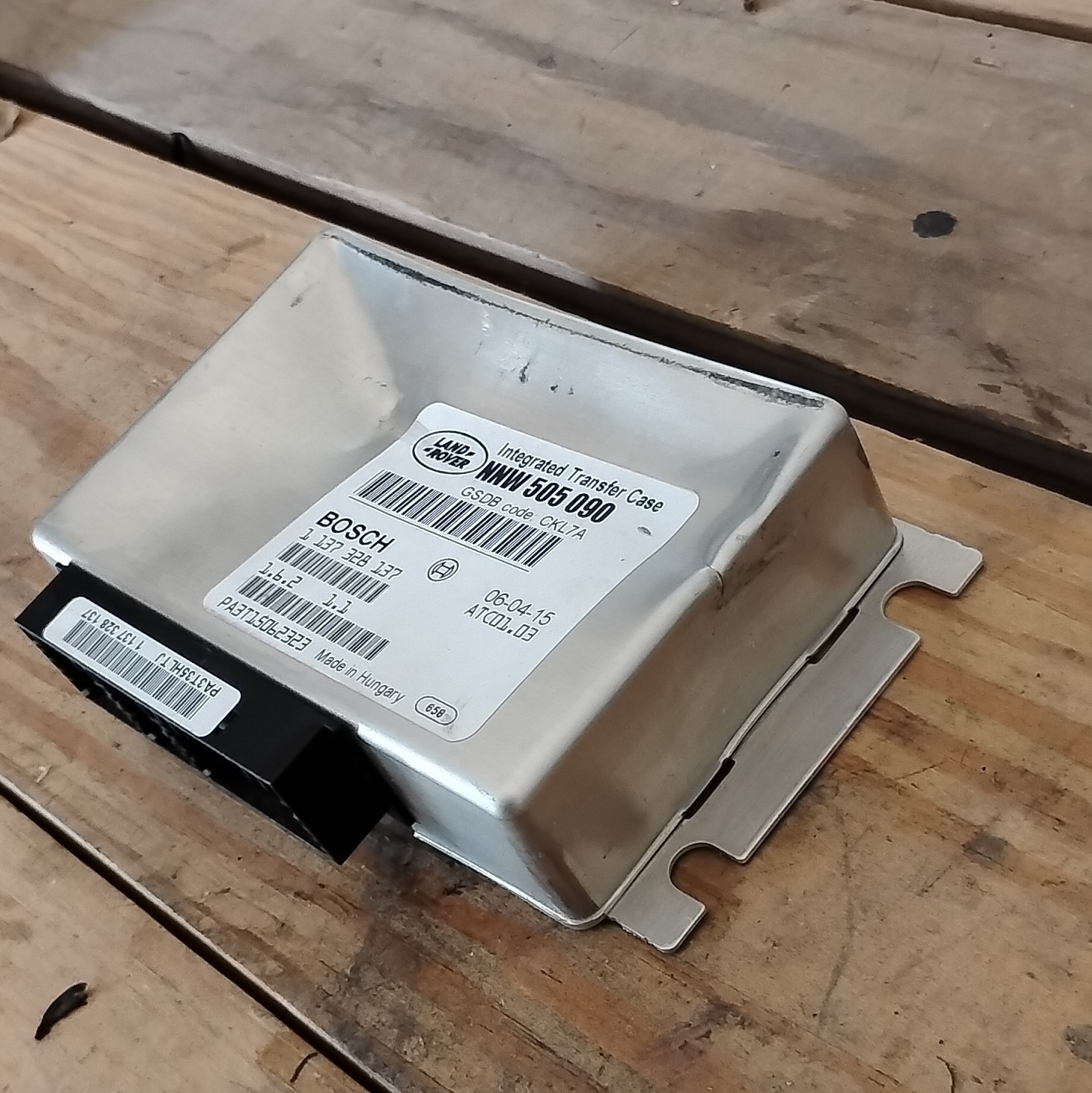 2005-10 Land Rover Range Rover Integrated Transfer Case Module 1 137 328137 OEM