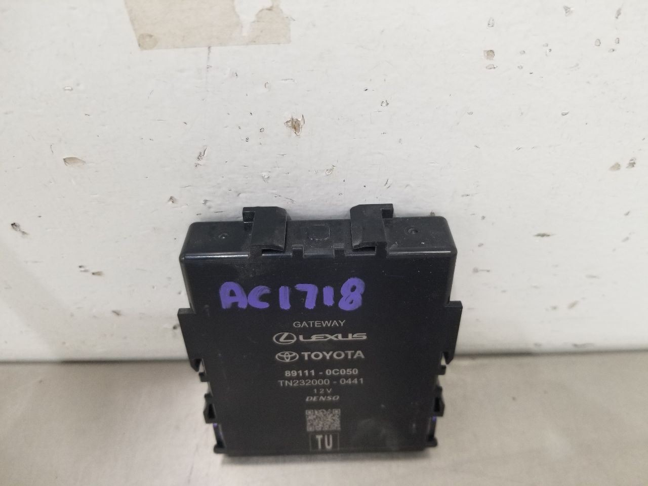 23 TOYOTA TUNDRA NETWORK GATEWAY MODULE 891110C050