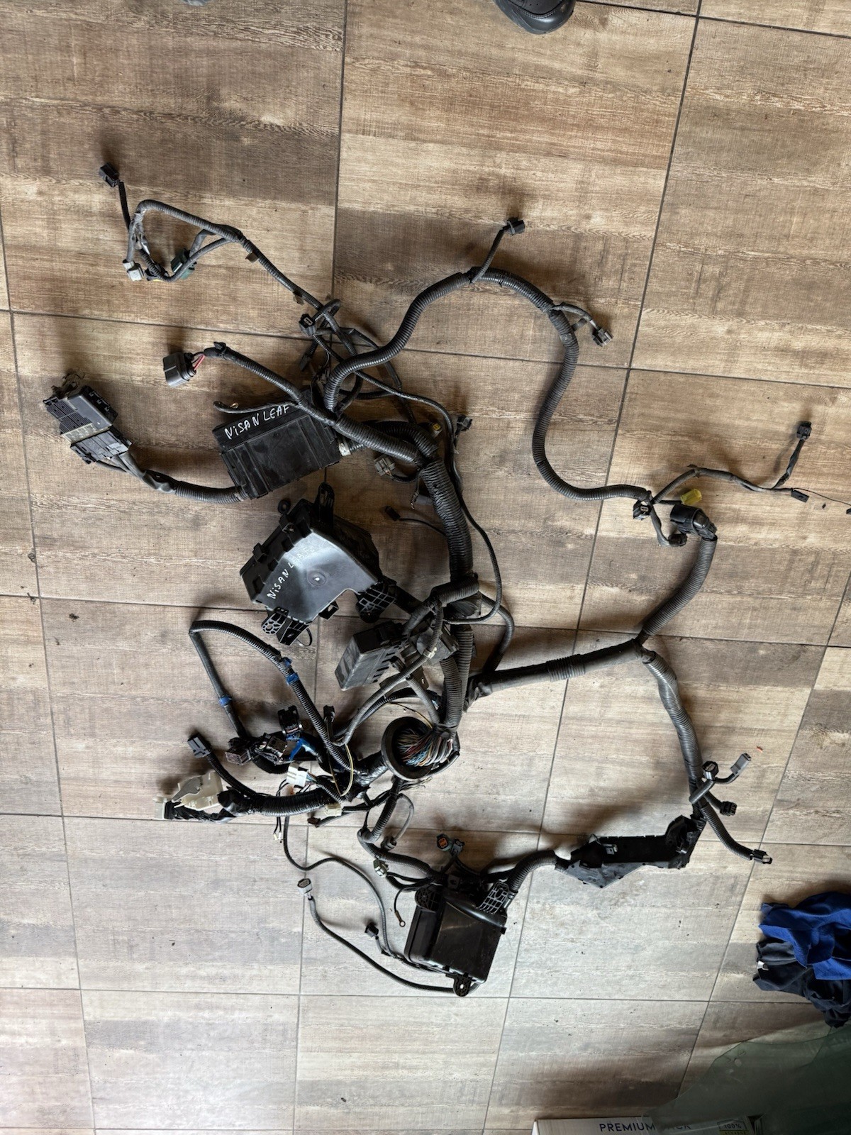 Nissan Leaf Car Wiring Harness 240123nb1a OEM 2012 Warranty 60 days
