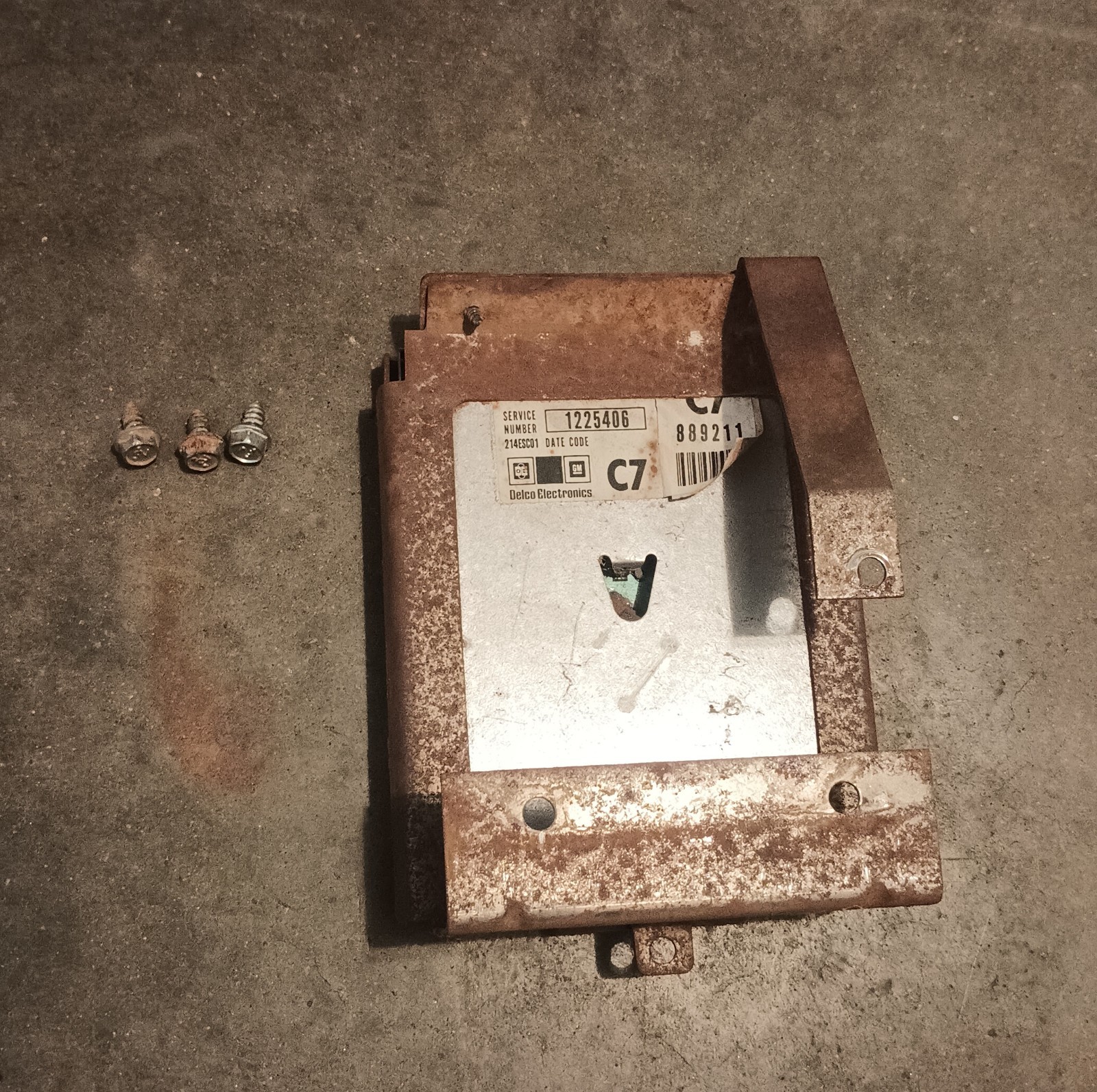 1981-1986 Chevy Gmc C10 GM SCM Spark Control Module 1225406 OEM C7 W/ Bracket