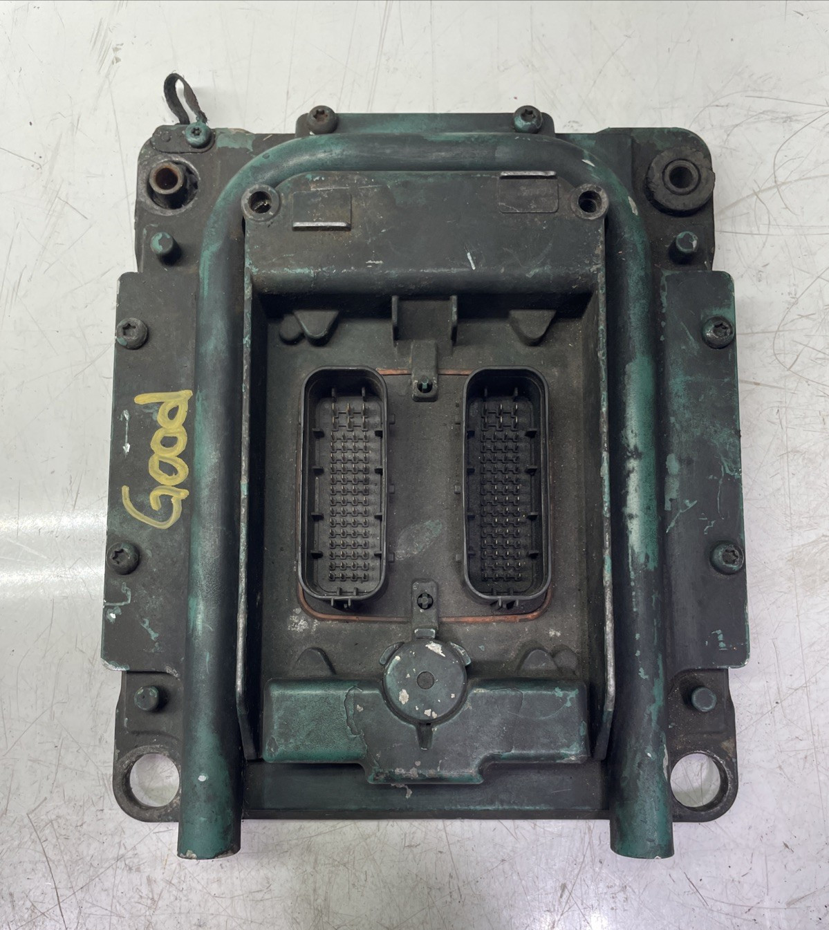 USED OEM Volvo D12 VED12 Mack MP7 MP8 Engine Control Module ECM ECU 20814620