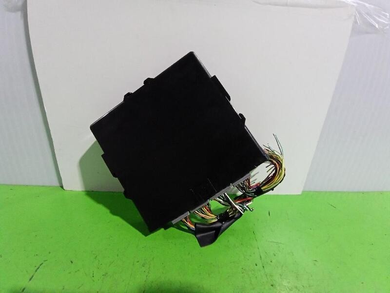 8998102060 electronics module TOYOTA AURIS TOURING SPORTS E18 HYBRID 132345