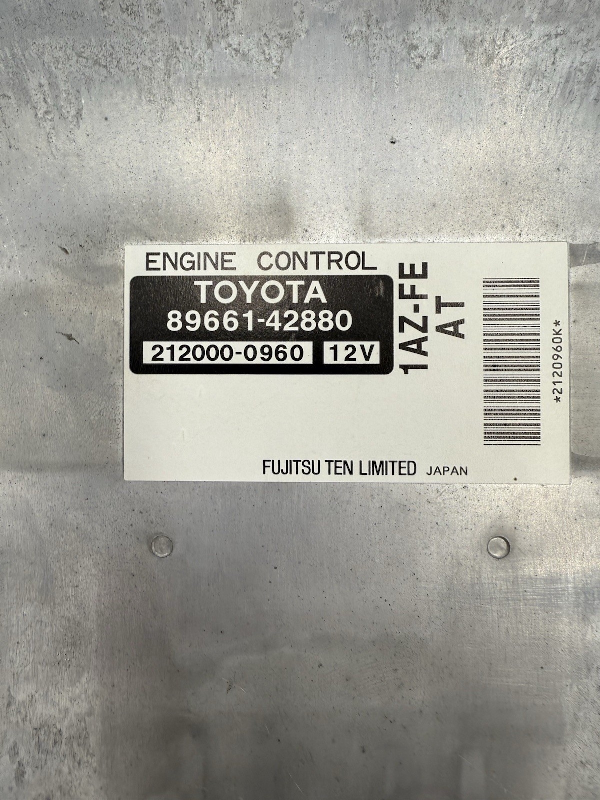 01-03 Toyota RAV4 4cyl Auto 2WD Engine Control Module Computer 89661-42880 OEM