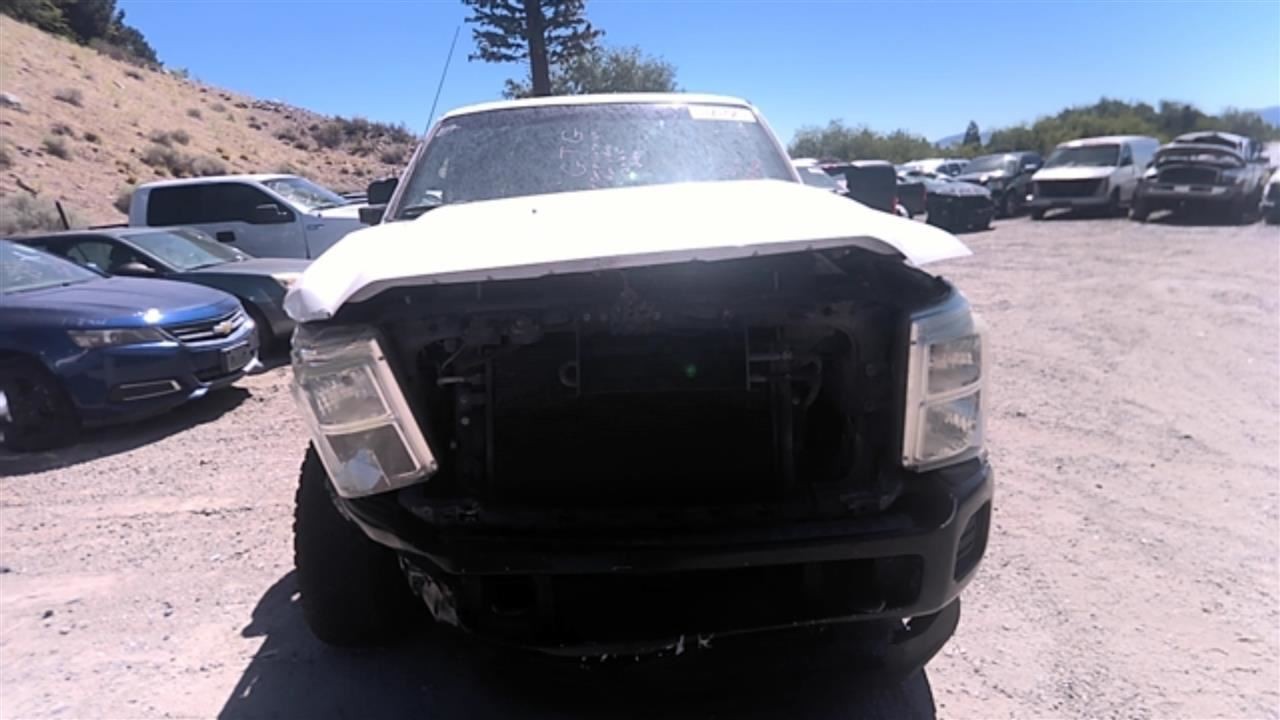 Chassis ECM Towing Control Dash Mounted Fits 11-14 FORD F250SD PICKUP 30477460