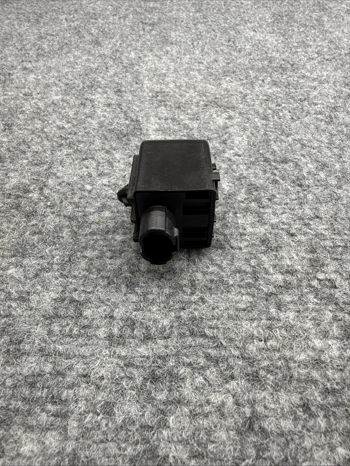 2007 – 2017 LEXUS LS460 LS600H WIRELESS DOOR LOCK BUZZER CONTROL MODULE OEM