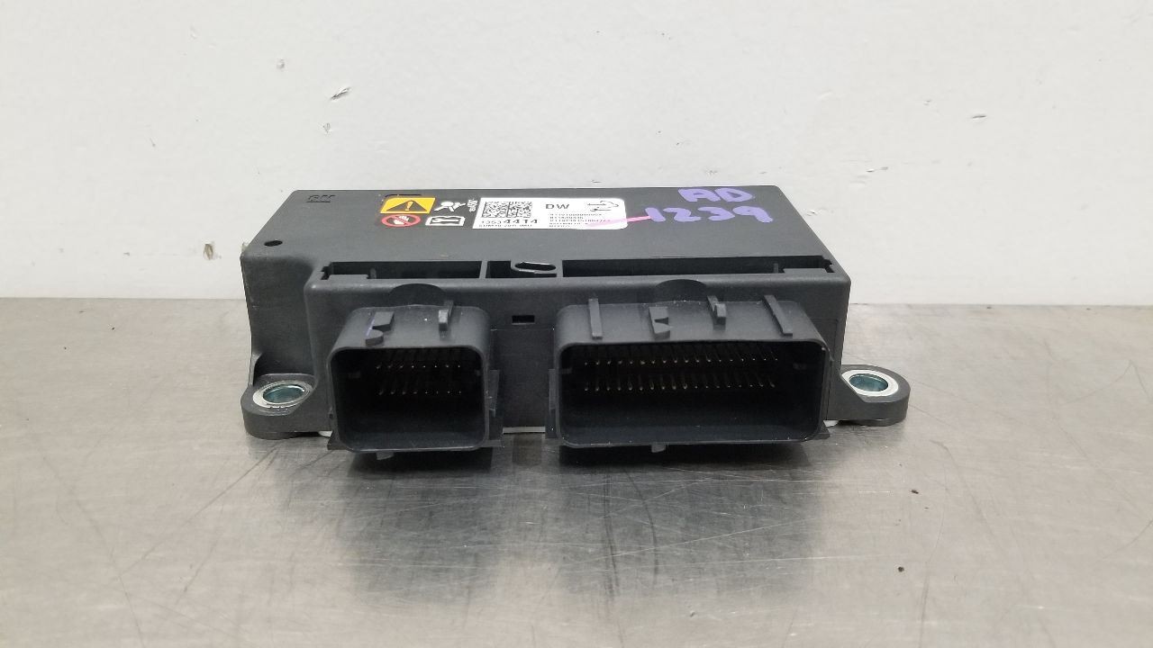 20 GMC YUKON DENALI XL SRS CONTROL MODULE 13584587