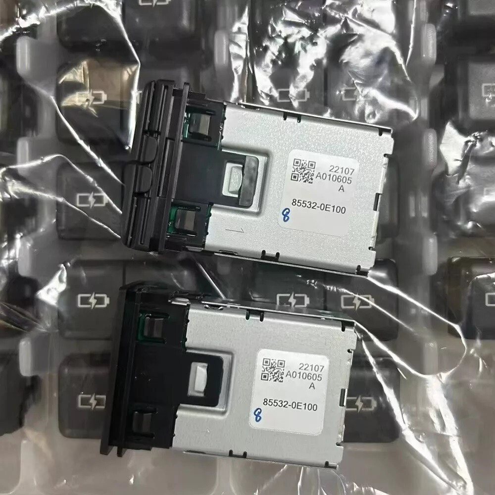 New USB Charger Port For Toyota Highlander OEM 855320E100, 85532-0E100 US Stock