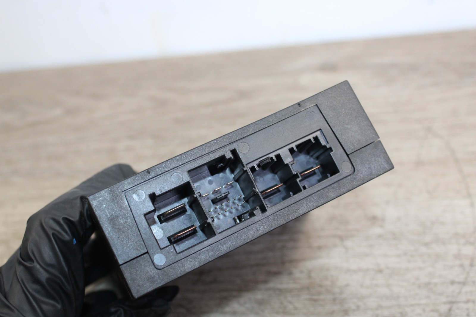 02=08 BMW E65 E66 E63 E64 E60 E61 E53 N62 IVM INTEGRATED POWER SUPPLY CONTROL