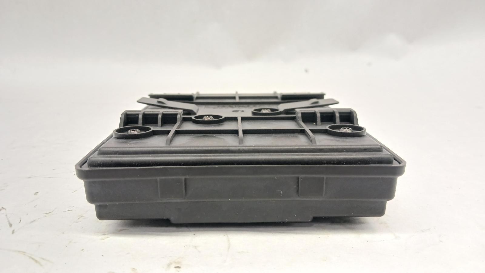 ’17-’20 HONDA CR-V LX Body Control module BCM OEM 1 Year Warranty!