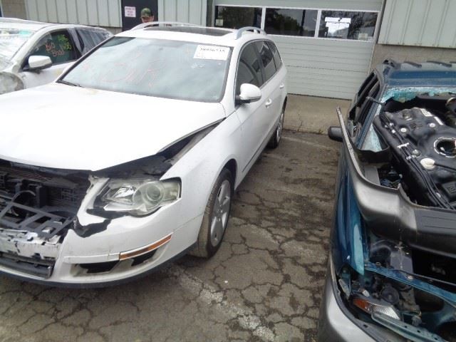 Engine ECM Electronic Control Module 2.0L Automatic Fits 08-09 PASSAT 25483171