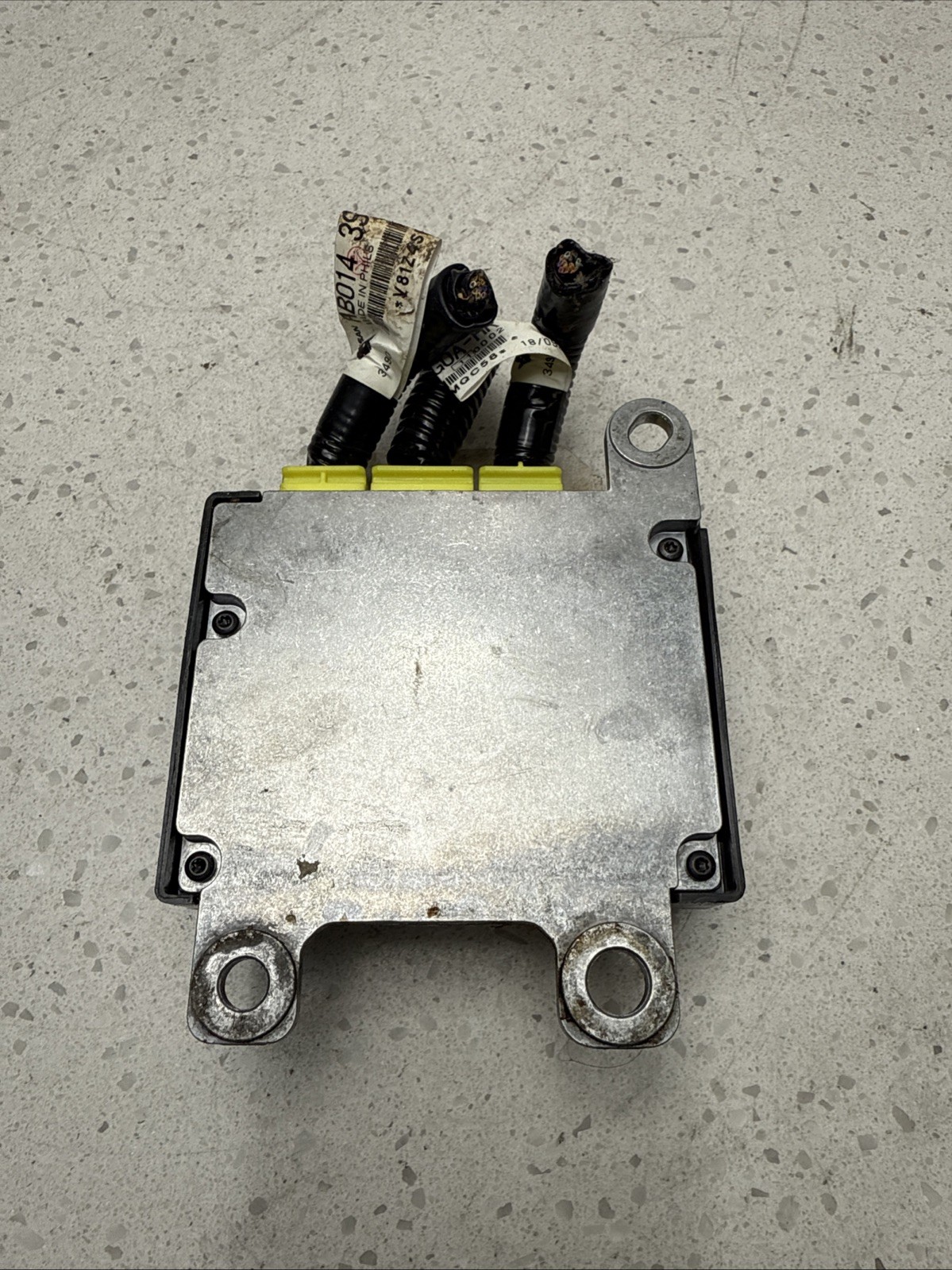2013-2015 Nissan Sentra BAG / SRS Module Control 98820 4AT0A OEM