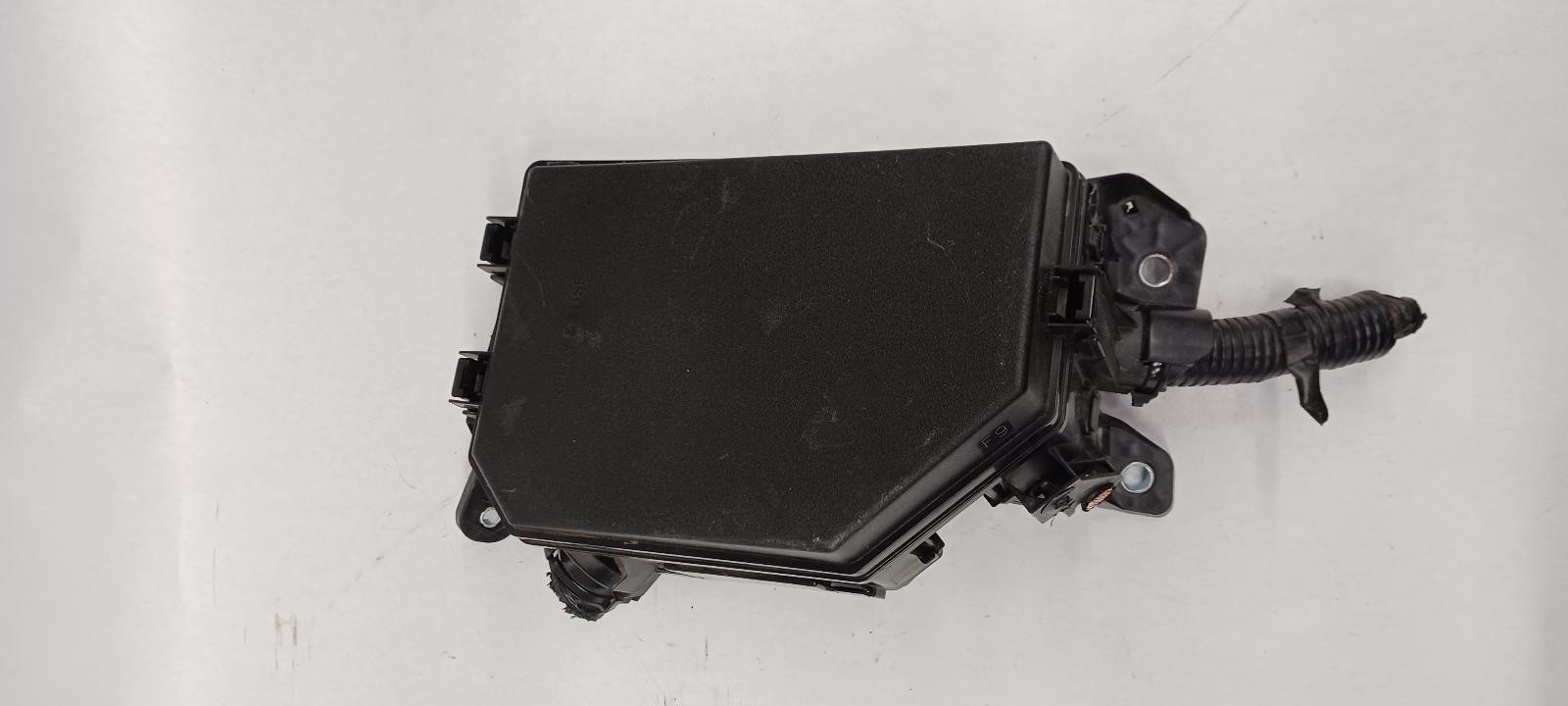 ’20-’22 TOYOTA COROLLA Engine Fuse Box Sedan 2.0L OEM 1 Year Wnty!