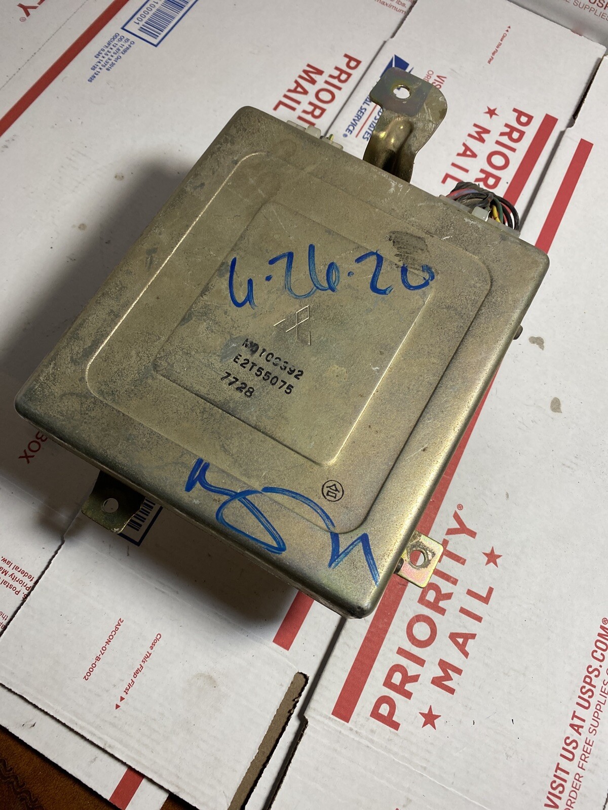 87 88 MITSUBISHI MONTERO ECU/ECM #MD109392/E2T55075 *see description*