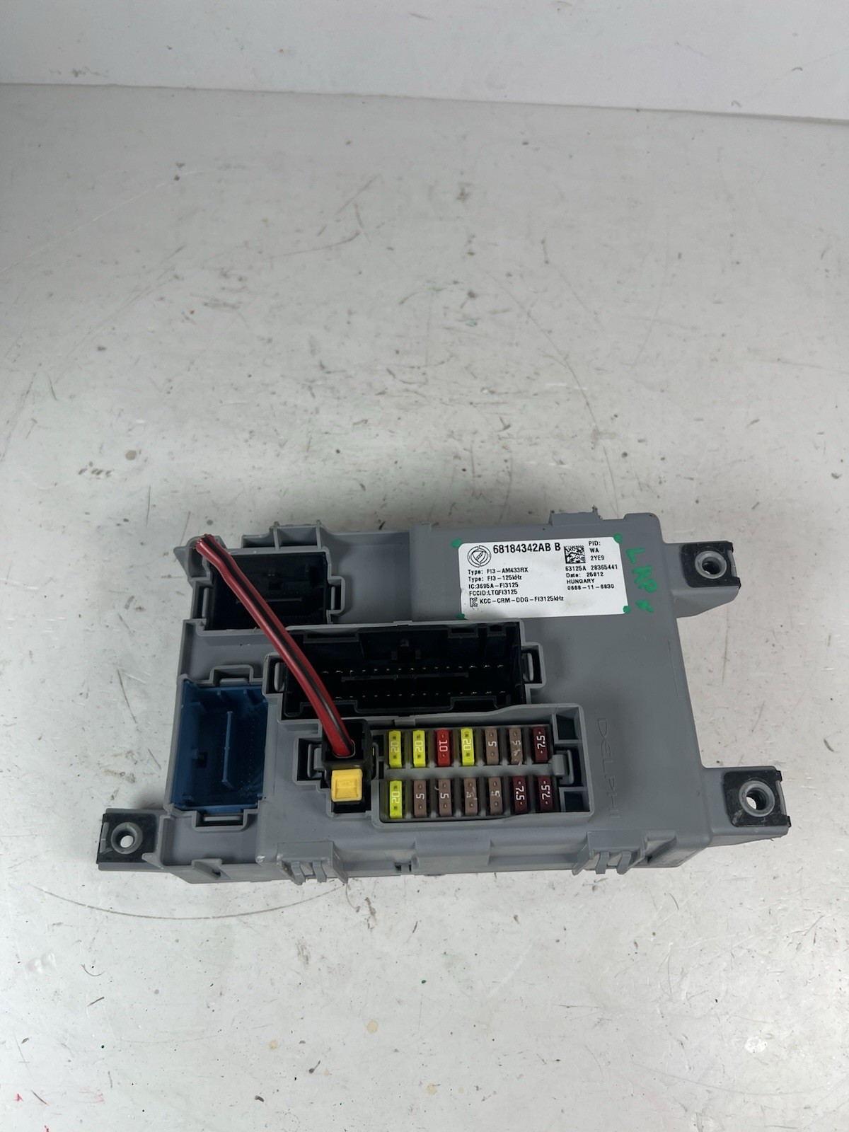 2012-2017 Fiat 500 1.4L BCM Body Control Module Fuse Box Fusebox 68184342AB OEM