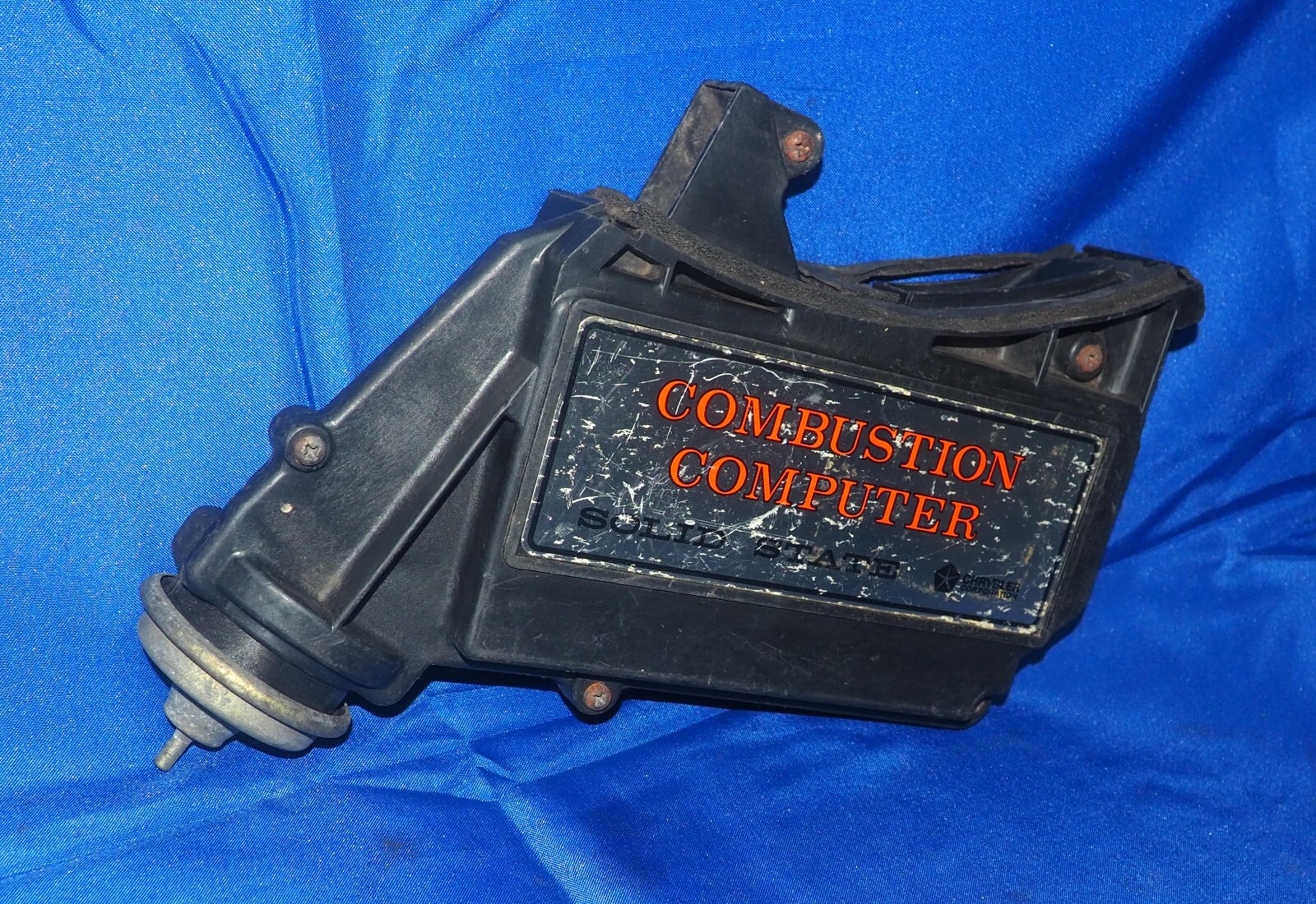1981 1982 Chrysler Plymouth Engine Combustion Solid State Control Module ECU *
