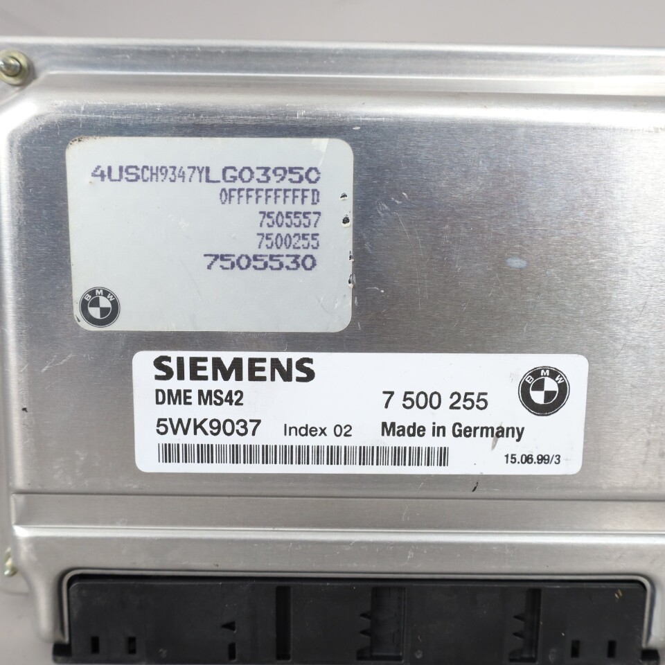 1999-2000 BMW Z3 2.5L ECU Engine Computer 12147505530 OEM