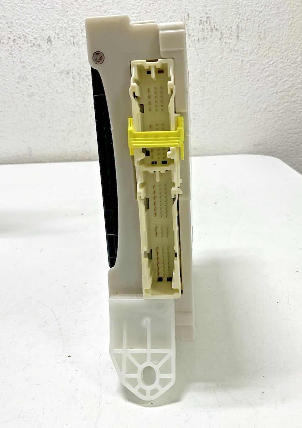 2016 Toyota 4 Runner Multiplex Network Body Control Module 8922135230 OEM