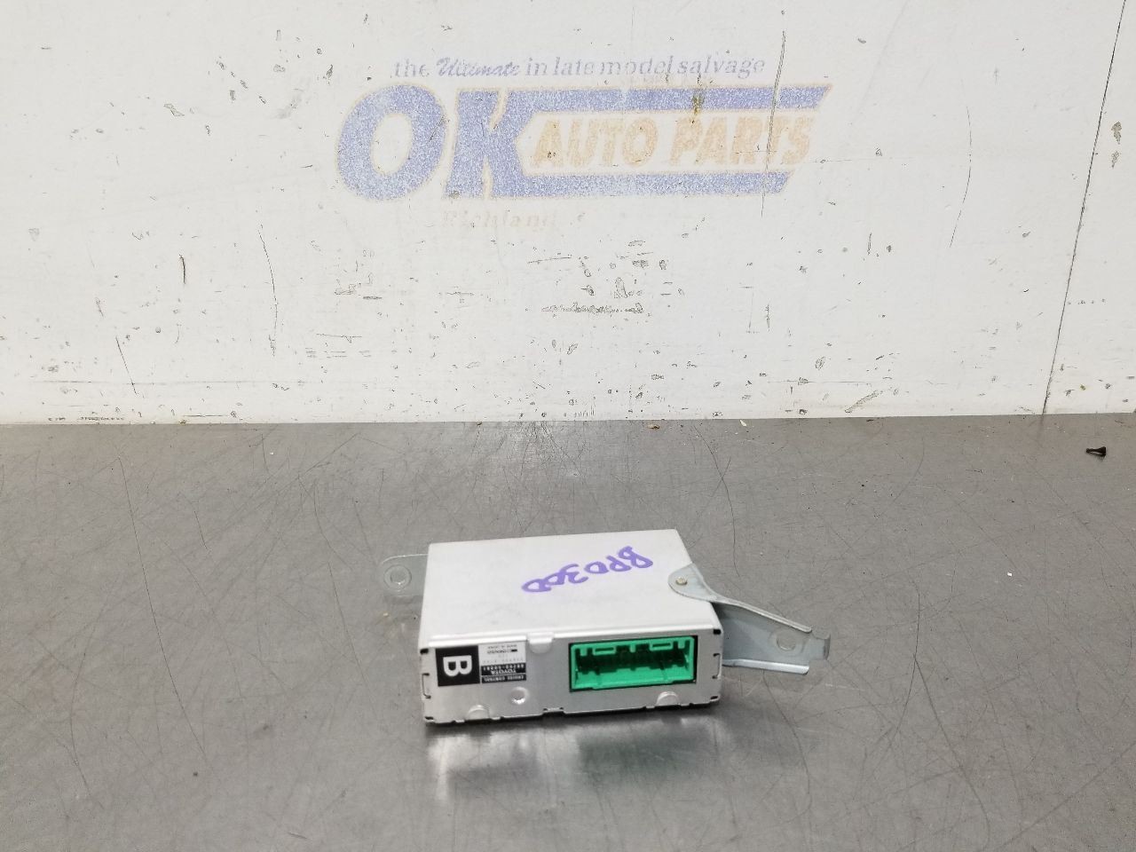 97 1997 TOYOTA CELSIOR CRUISE CONTROL MODULE 8824050081