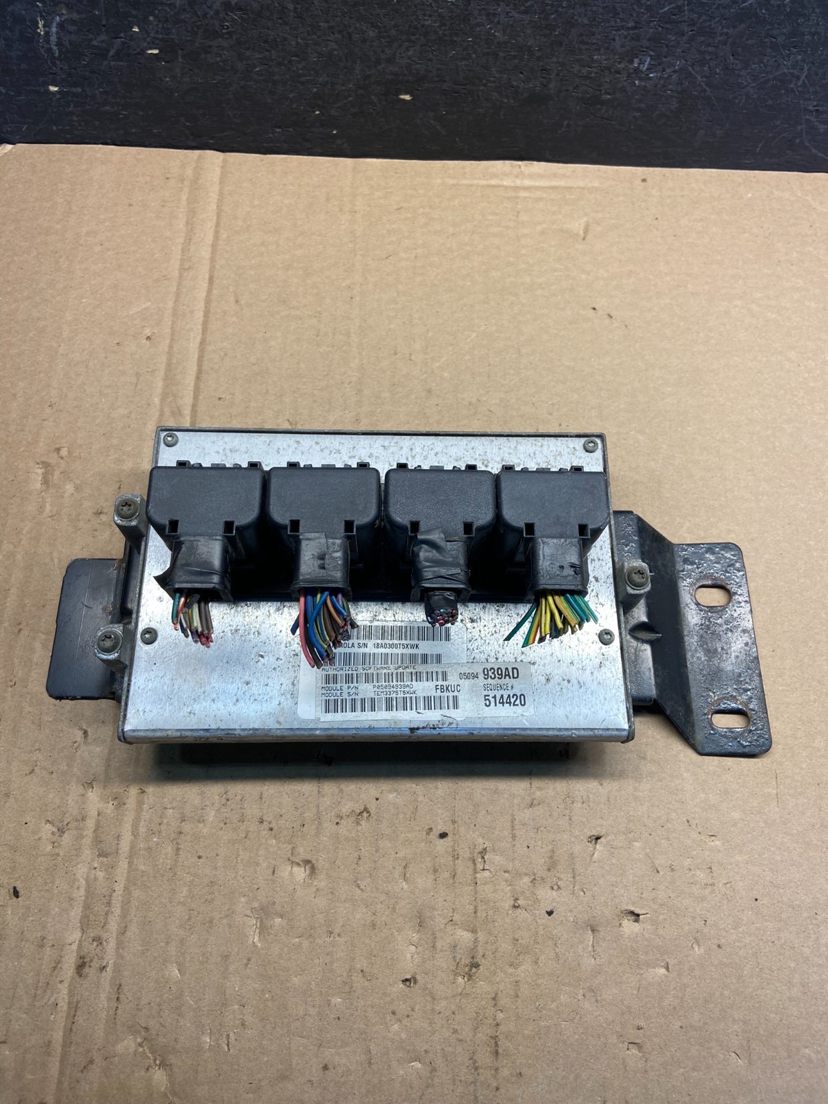 2006 Jeep Liberty Nitro 3.7L Engine Control Unit ECU ECM OEM AE2338 DW
