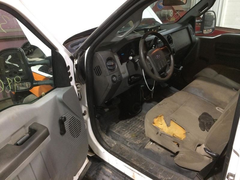Chassis ECM Towing Control Dash Mounted Fits 11-14 FORD F250SD PICKUP 352193