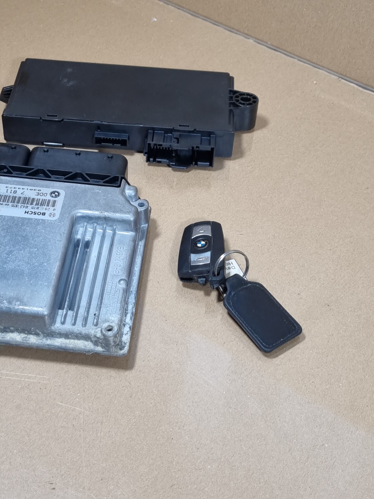 BMW 3 SERIES E90 E91 320D Diesel N47  ECU FULL SET KIT 7811701  Tested manual