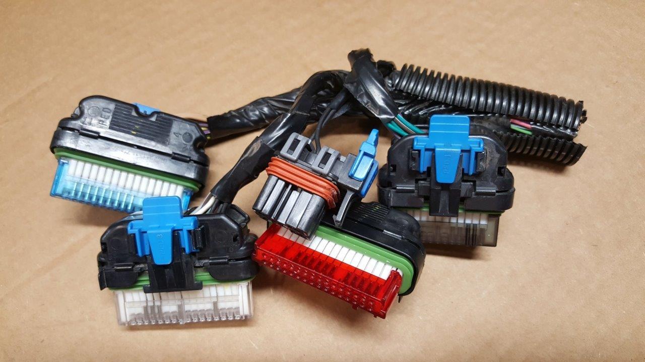 1996-1997 CHEVROLET S10 PICKUP TRUCK ECM WIRING PIGTAILS ECMS 16244210 16208546