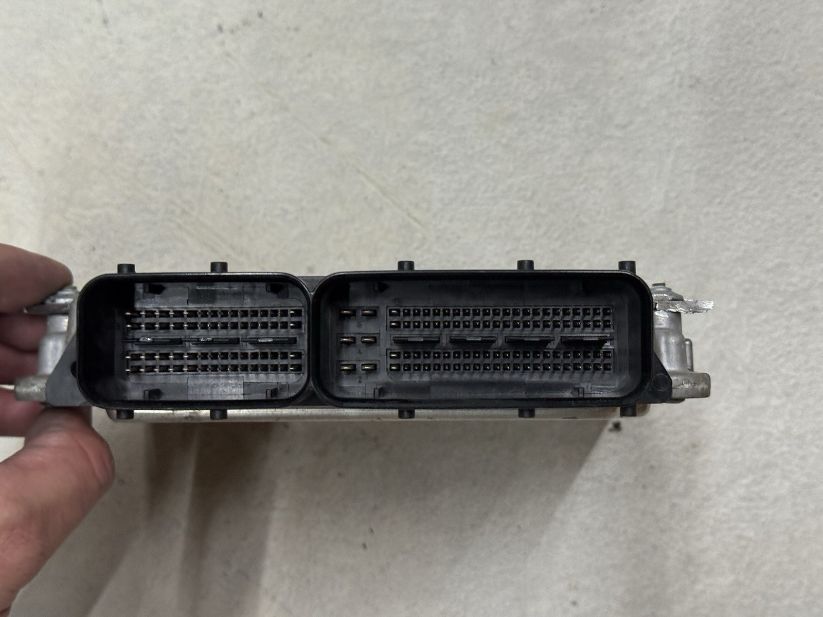 2012-2013 VW Volkswagen Tiguan 2.0L Engine Computer ECU 06J906027BG PROGRAMMED