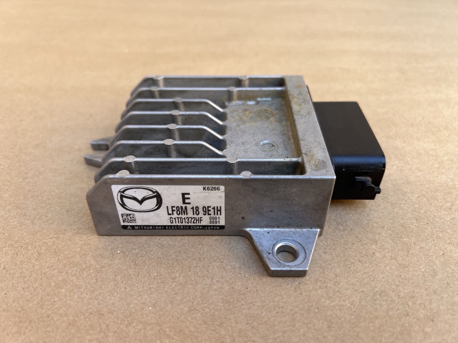 2010 2011 MAZDA 3 2.0L TCM TCU TRANSMISSION CONTROL MODULE LF8M 18 9E1H (OEM)