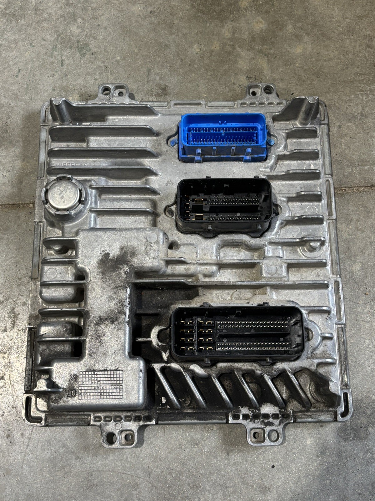 2017-2019 6.6L Duramax E41A ECM Engine Control Module 12720006 OEM