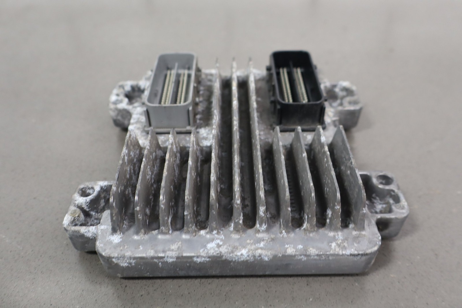2012 Chevrolet Suburban 1500- Engine Computer/ ECU