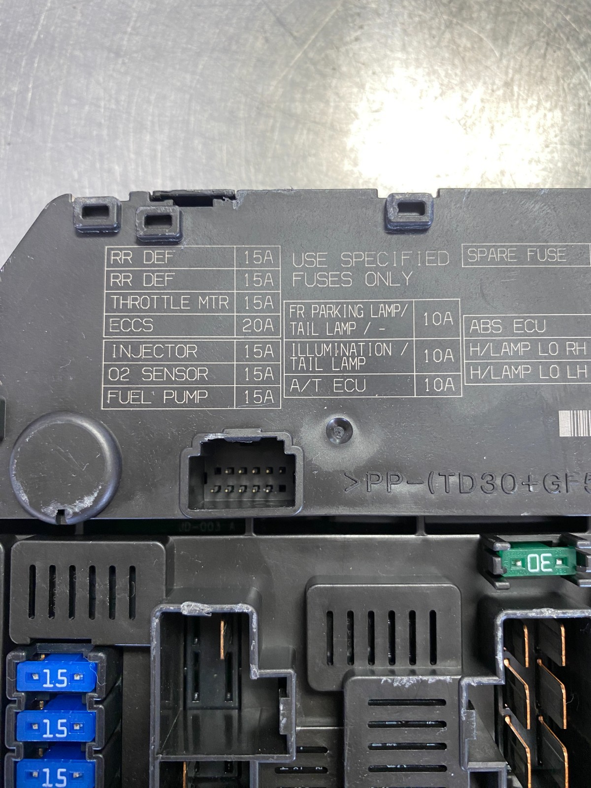 2007-2012 Nissan Sentra Engine Room Control Unit-IPDM P/N 284B6-ET03A