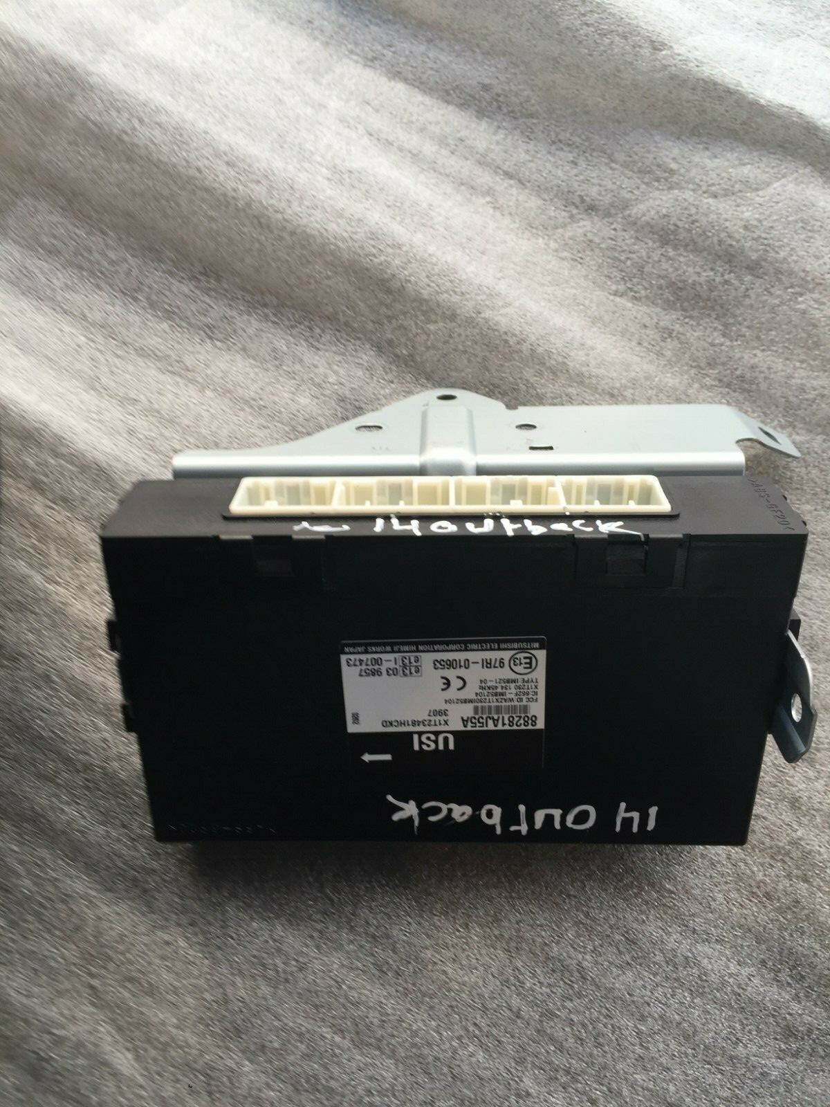 2010-2014 Subaru Outback 2.5L INTEGRATED UNIT THEFT COMPUTER 88281AJ55A OEM