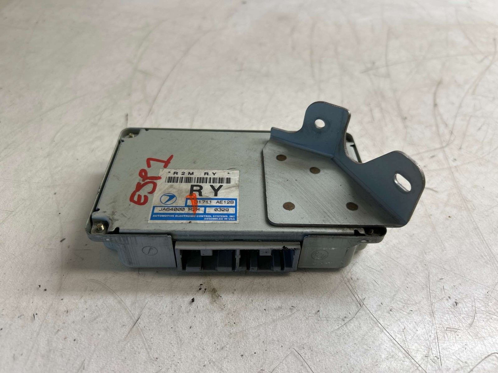 2000 Subaru Outback Legcay Transmission Control Module TCM 31711AE12B