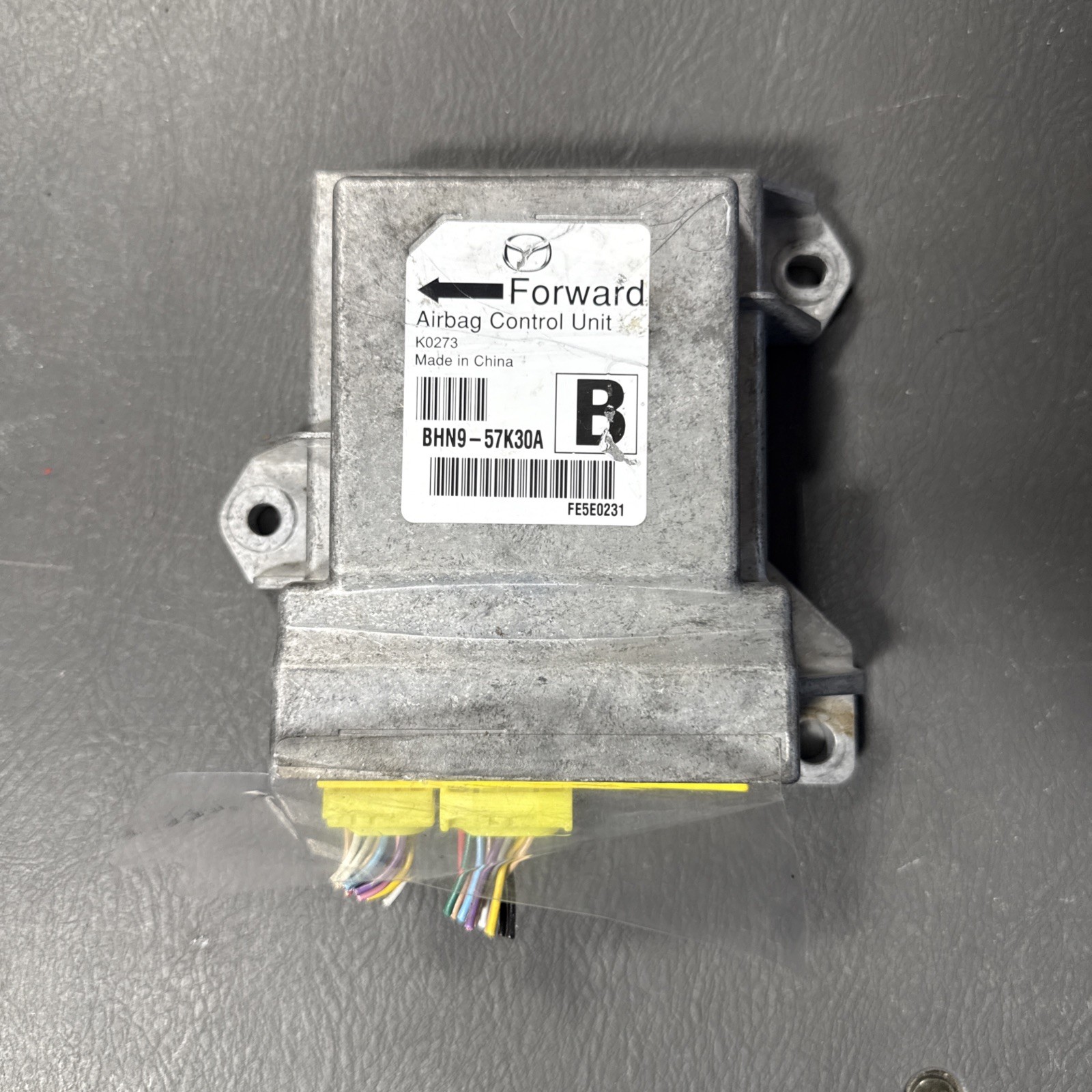 OEM 2014 2015 2016 Mazda 3 SRS Bag Control Module BHN9-57K30A BHN957K30A Clear