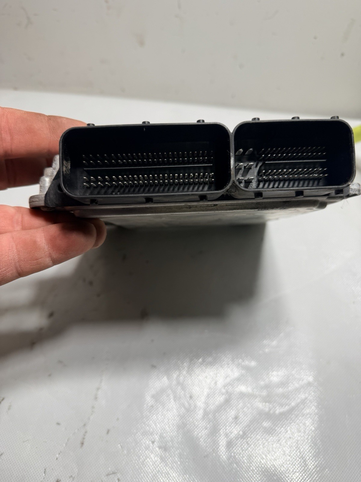 2010-2011 Enclave Traverse Acadia Camaro Engine Computer ECU ECM PCM OE 12636355
