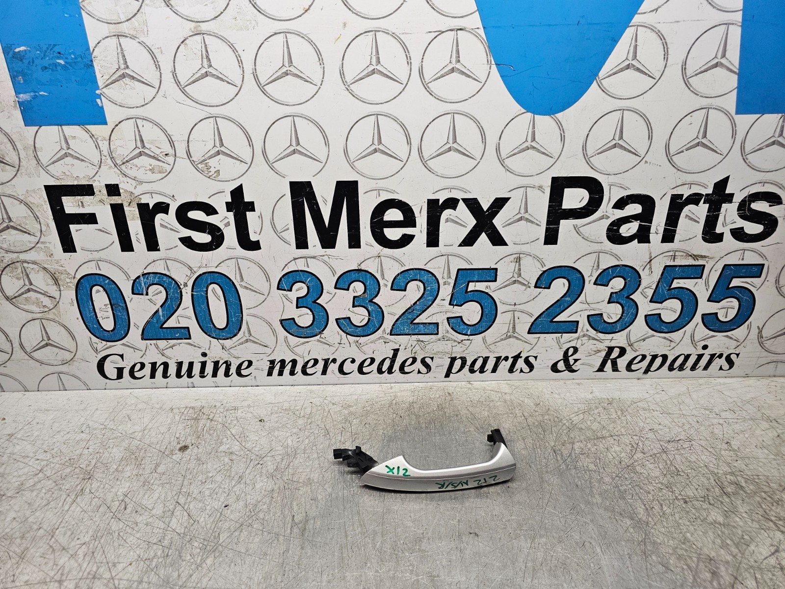 MERCEDES BENZ A/B/C/E/CLA-CLASS DOOR HANDLE LEFT SIDE REAR ( NSR ) A2047600170