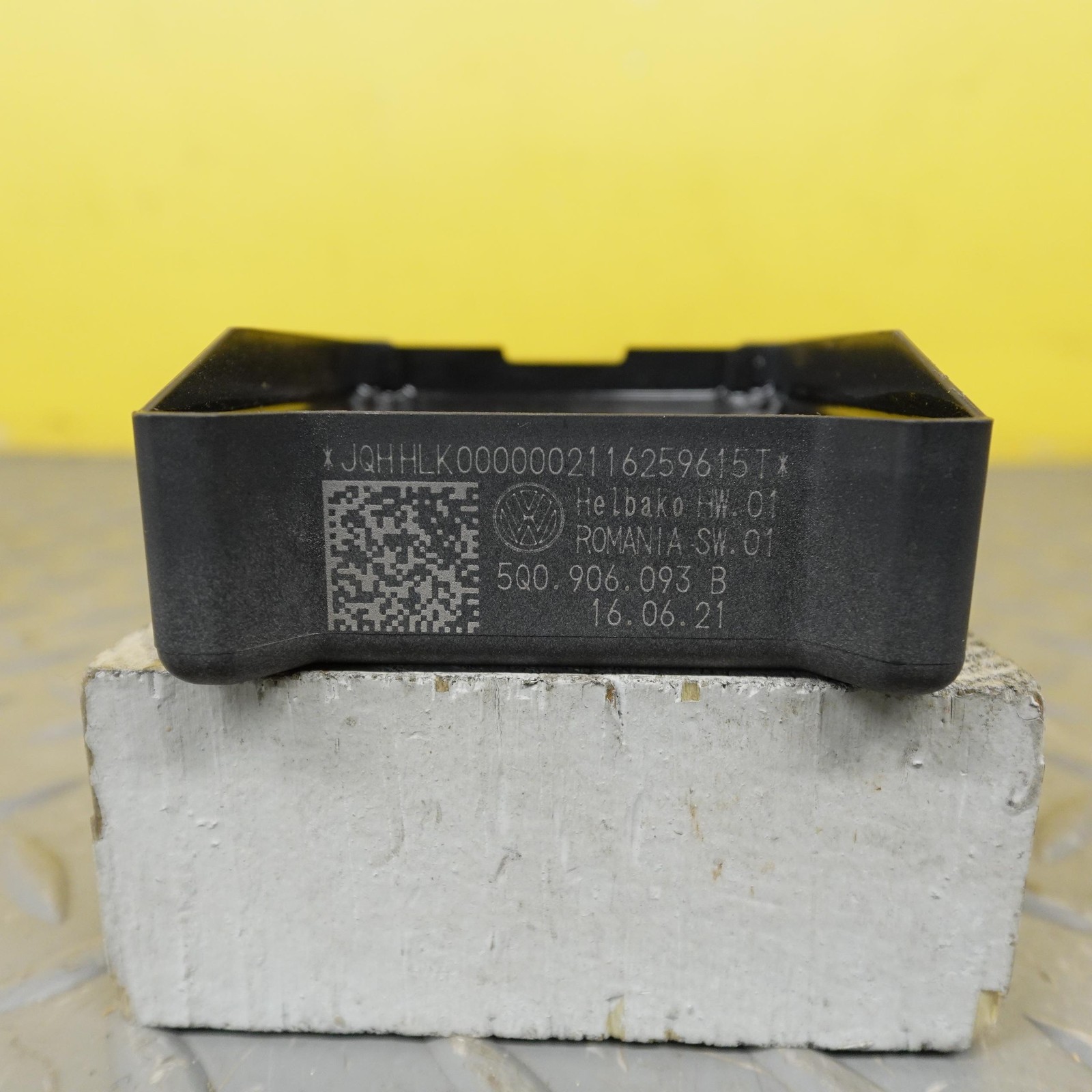 2022-2025 VOLKSWAGEN TAOS FUEL GAS TANK PUMP CONTROLLER MODULE UNIT 5Q0906093B