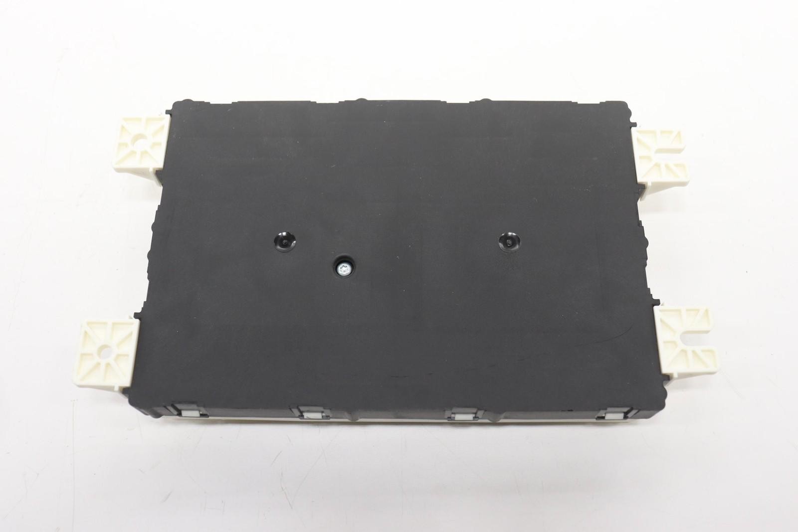 Used Body Control Module fits: 2019 Chrysler Pacifica Body Control BCM gasoline