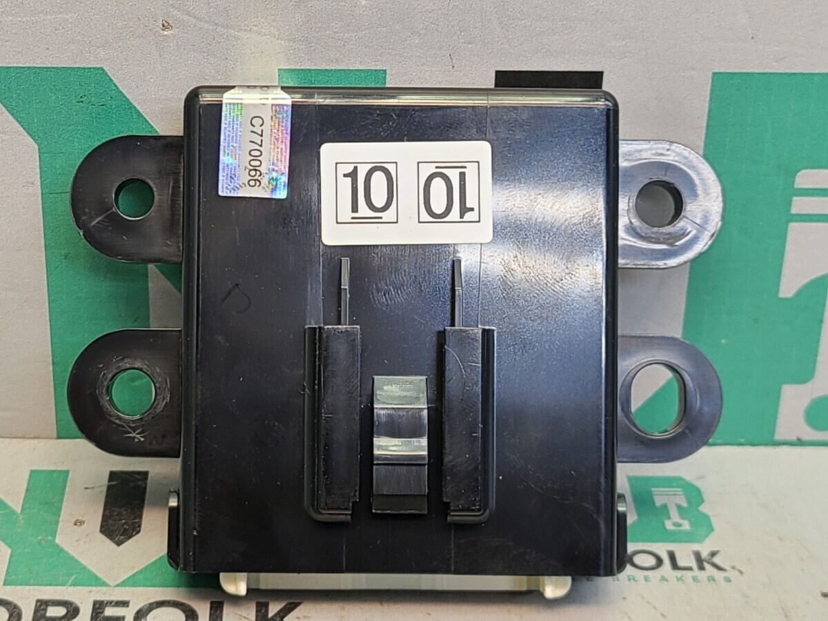 Mitsubishi Outlander PHEV Flasher Relay 8637B731
