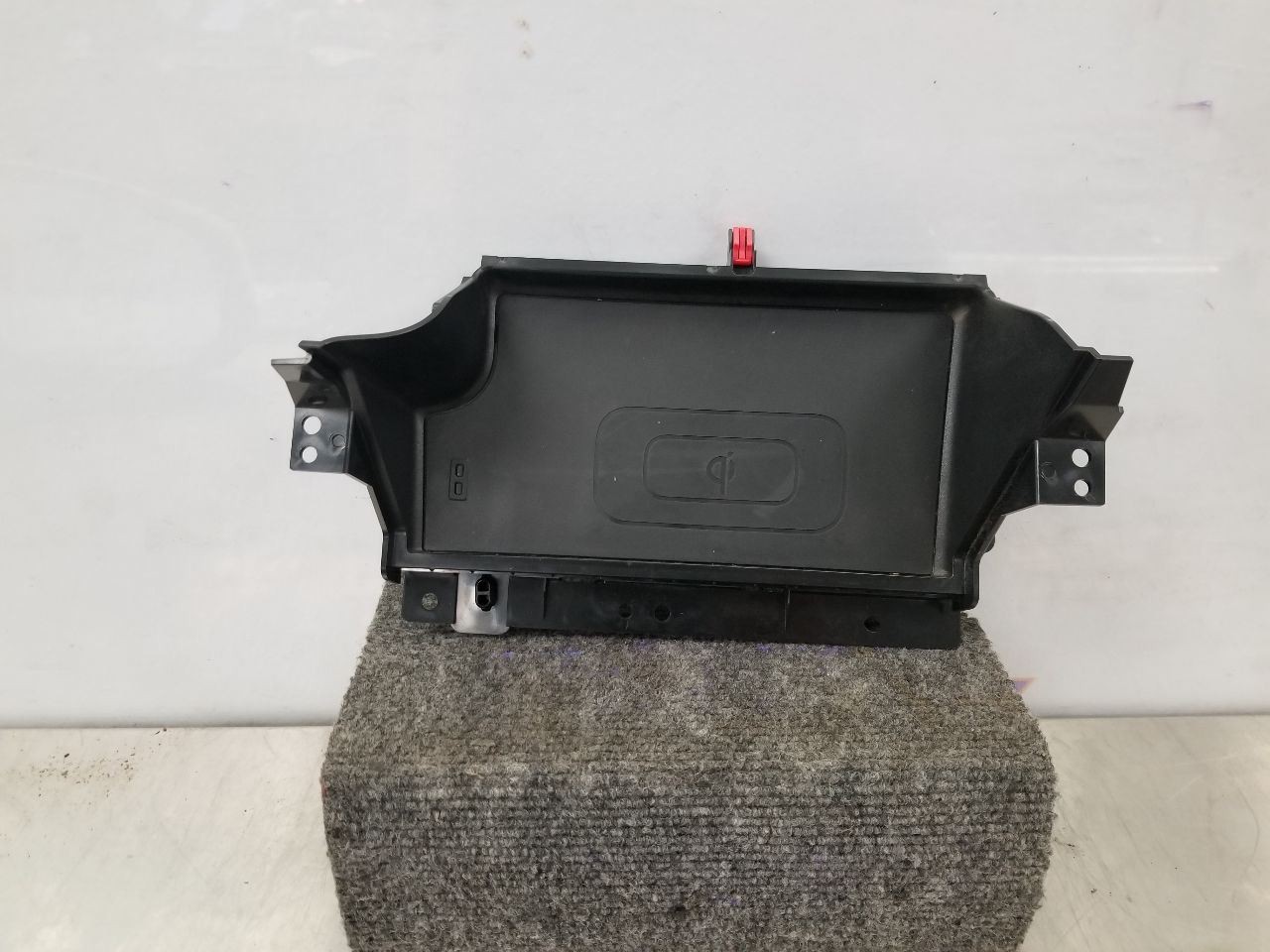 22 TOYOTA TACOMA TRD SPORT 3.5L 4DR MULTIFUNCTION CONTROL MOD WIRELESS CHARGER