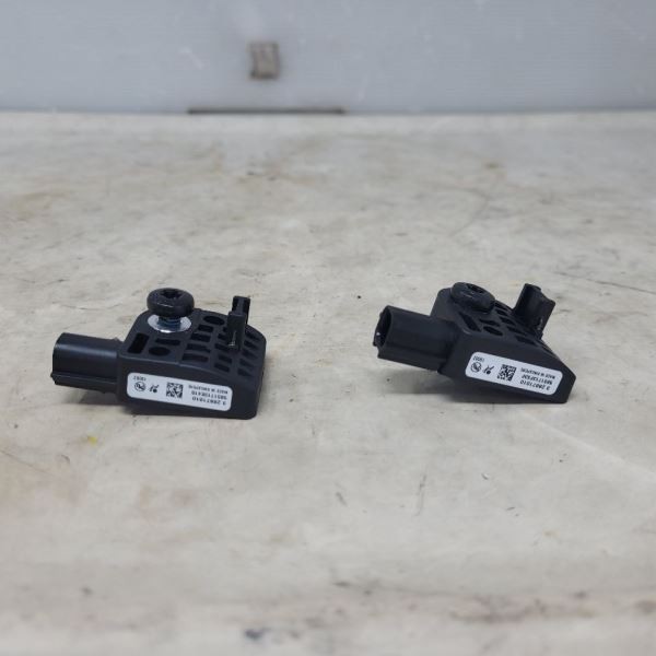 2017-2020 ESCALADE PAIR OF SRS CRASH SENSORS 26671010 17-20