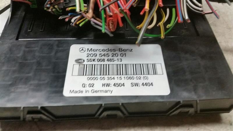 2006 Mercedes-Benz C230 – Front SAM Module – 2095452001 – R262154