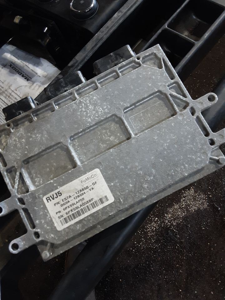Engine ECM Electronic Control Module 2.5L Fits 14-16 FUSION 2441837