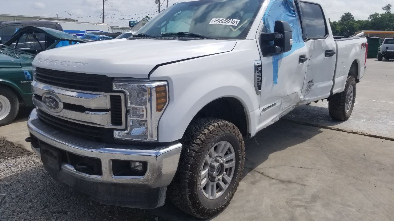 19 FORD F250 SUPER DUTY TRANSFER CASE AND ELECTRONIC DIFFERENTIAL CONTROL MODULE