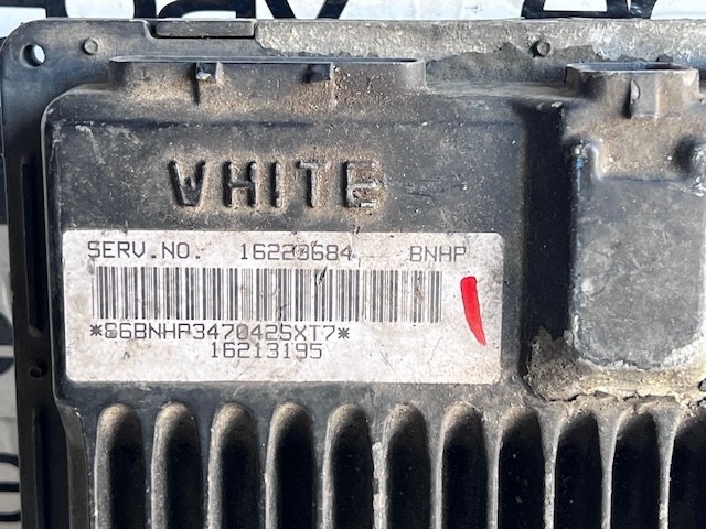 USED OEM CHEVROLET TRUCK 16223684 BNHP ENGINE COMPUTER