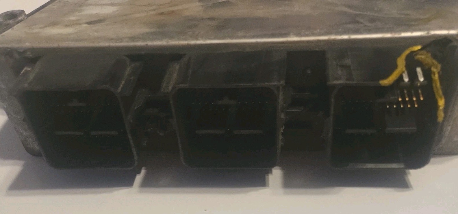 05 Lincoln Towncar 4.6L ECM 5W1A-12A650-VC CRACKED TAB SEE PICS 5W1A-12A650-VC